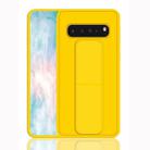 For Galaxy S10e Shockproof PC + TPU Protective Case with Wristband & Holder(Yellow) - 1