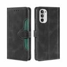 For Motorola Moto G52 4G / G82 5G Skin Feel Magnetic Buckle Leather Phone Case(Black) - 1