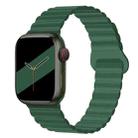 Reverse Buckle Magnetic Silicone Watch Band For Apple Watch Ultra 49mm / Series 8&7 45mm / SE 2&6&SE&5&4 44mm / 3&2&1 42mm(Green) - 1
