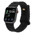 Reverse Buckle Silicone Watch Band for Apple Watch Ultra 49mm / Series 8&7 45mm / SE 2&6&SE&5&4 44mm / 3&2&1 42mm(Black) - 1