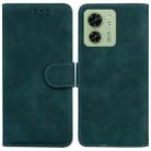 For Motorola Edge 40 Skin Feel Pure Color Flip Leather Phone Case(Green) - 1