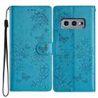 For Samsung Galaxy S10e Butterflies and Flowers Leather Phone Case(Blue) - 1