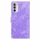 For Motorola Moto G52 4G / G82 Lace Floral Embossed Magnetic Buckle PU Phone Case With Wrist Strap(Purple) - 3