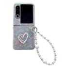 For ZTE nubia Flip2 Pearlescent Shell Texture Heart Pattern Phone Case with Bracelet(Colored Glaze) - 1