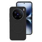For vivo X200 Ultra Liquid Silicone Thin Circle MagSafe Phone Case(Black) - 1