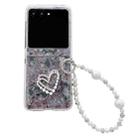 For Motorola Razr 40 Ultra Pearlescent Shell Texture Heart Pattern Phone Case with Bracelet(Pink Green) - 1