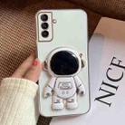 For Samsung Galaxy S23 FE 5G Electroplating Astronaut Holder Phone Case(White) - 1