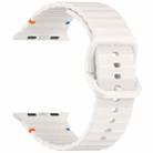 For Apple Watch Ultra 2 49mm Wavy Grain Stitched Silicone Watch Band(Starlight) - 3