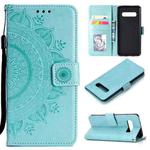 For Samsung Galaxy S10e Totem Flower Embossed Horizontal Flip TPU + PU Leather Case with Holder & Card Slots & Wallet(Green)