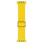 Japanese Word Buckle Silicone Watch Band For Apple Watch Ultra 49mm / Series 8&7 45mm / SE 2&6&SE&5&4 44mm / 3&2&1 42mm(Yellow)