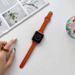 Flat Texture Leather Watch Band For Apple Watch Ultra 49mm / Series 8&7 45mm / SE 2&6&SE&5&4 44mm / 3&2&1 42mm(Orange)