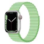 Silicone Magnet Watch Band For Apple Watch Ultra 49mm / Series 8&7 45mm / SE 2&6&SE&5&4 44mm / 3&2&1 42mm(Green)