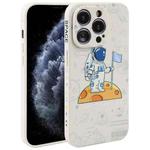 For iPhone 11 Pro Max Astronaut Pattern Silicone Straight Edge Phone Case(Planet Landing-White)