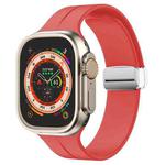 Magnetic Fold Clasp Silicone Watch Band For Apple Watch Ultra 49mm / Series 8&7 45mm / SE 2&6&SE&5&4 44mm / 3&2&1 42mm(Red)