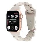 Butterfly Hollow Silicone Watch Band For Apple Watch Ultra 49mm&Watch Ultra 2 49mm / Series 9&8&7 45mm / SE 3&SE 2&6&SE&5&4 44mm / 3&2&1 42mm(Apricot)