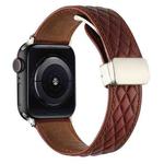 For Apple Watch SE 2023 44mm Rhombus Pattern Magnetic Folding Buckle Leather Watch Band(Red)