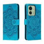 For Motorola Edge 40 Sun Mandala Embossing Pattern Phone Leather Case(Blue)