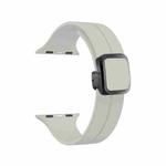 For Apple Watch Series 8 41mm Magnetic Square Buckle Silicone Watch Band(Starlight)
