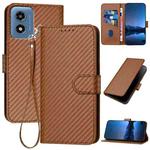 For Motorola Moto G Play 4G 2024 YX0070 Carbon Fiber Buckle Leather Phone Case with Lanyard(Coffee)