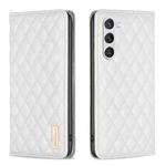 For Samsung Galaxy S25 5G Diamond Lattice Magnetic Leather Flip Phone Case(White)