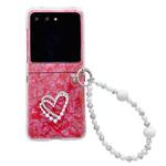 For Motorola Razr 40 Ultra Pearlescent Shell Texture Heart Pattern Phone Case with Bracelet(Red)