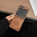 For Samsung Galaxy Z Flip6 / Flip7 FE Crazy Horse Texture MagSafe Phone Case(Brown)