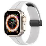 For Apple Watch 42 / 44 / 45 / 46 / 49mm xDfind  Flat Head Groove Folding Black Buckle Silicone Watch Band(White)