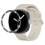 For Samsung Galaxy Watch8 40mm Diamond Bezel and Wavy Grain Stitched Color Buckle Silicone Watch Band(Beige Black)