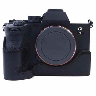 1/4 inch Thread PU Leather Camera Half Case Base for Sony A7 IV (Black)