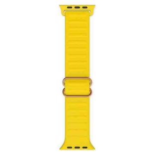 Japanese Word Buckle Silicone Watch Band For Apple Watch Series 8&7 41mm / SE 2&6&SE&5&4 40mm / 3&2&1 38mm(Yellow)