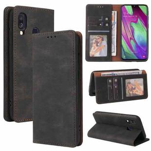 For Samsung Galaxy A40 Simple Suction Closure Horizontal Flip Leather Case with Holder & Card Slot & Wallet(Black)