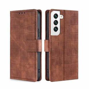 For Samsung Galaxy S22 5G Skin Feel Crocodile Texture Magnetic Clasp Horizontal Flip PU Case with Holder & Card Slots & Wallet(Brown)