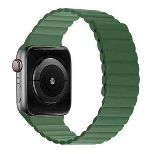 Silicone Magnetic Integrated Long Strap Watch Band For Apple Watch Series 8&7 41mm / SE 2&6&SE&5&4 40mm / 3&2&1 38mm(Green)
