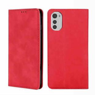 For Motorola Moto E32 4G Skin Feel Magnetic Horizontal Flip Leather Phone Case(Red)