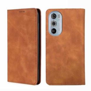For Motorola Moto Edge+ 2022/Edge 30 Pro Skin Feel Magnetic Horizontal Flip Leather Phone Case(Light Brown)