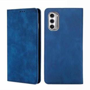 For Motorola MOTO G52j 5G Skin Feel Magnetic Horizontal Flip Leather Phone Case(Blue)