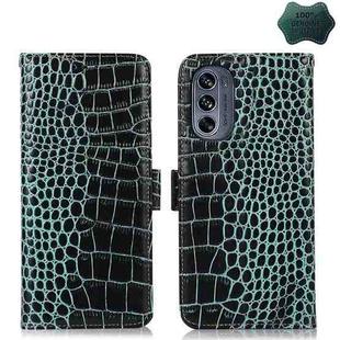 For Motorola Moto G62 5G Crocodile Top Layer Cowhide Leather Phone Case(Green)