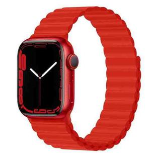Silicone Magnet Watch Band For Apple Watch Ultra 49mm / Series 8&7 45mm / SE 2&6&SE&5&4 44mm / 3&2&1 42mm(Red)