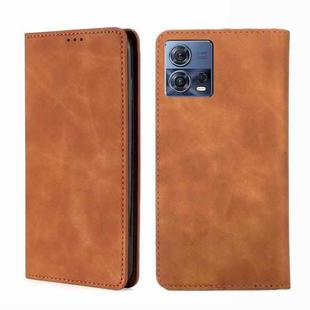 For Motorola Edge S30 Pro 5G/Edge 30 Fusion Skin Feel Magnetic Horizontal Flip Leather Phone Case(Light Brown)