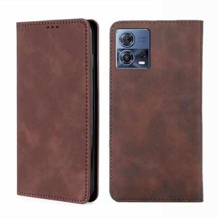 For Motorola Edge S30 Pro 5G/Edge 30 Fusion Skin Feel Magnetic Horizontal Flip Leather Phone Case(Dark Brown)