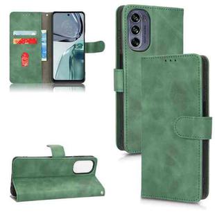 For Motorola Moto G62 Skin Feel Magnetic Flip Leather Phone Case(Green)
