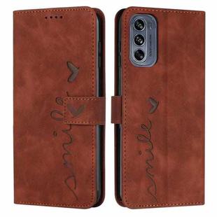 For Motorola Moto G62 5G Skin Feel Heart Pattern Leather Phone Case(Brown)