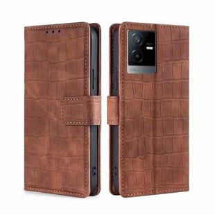 For vivo T2x 5G/Y73t/iQOO Z6x Skin Feel Crocodile Magnetic Clasp Leather Phone Case(Brown)
