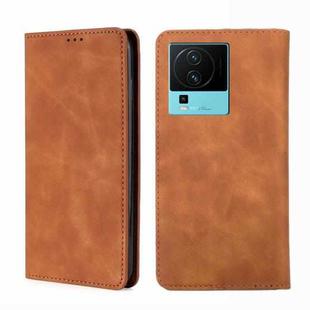 For vivo iQOO Neo7 Skin Feel Magnetic Horizontal Flip Leather Phone Case(Light Brown)