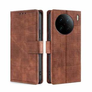 For vivo X90 Pro+ Skin Feel Crocodile Magnetic Clasp Leather Phone Case(Brown)