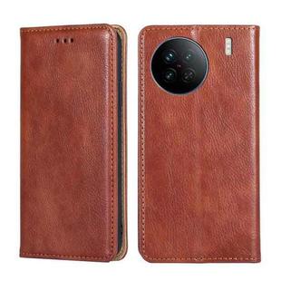 For vivo X90 Gloss Oil Solid Color Magnetic Leather Phone Case(Brown)