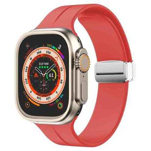 Magnetic Fold Clasp Silicone Watch Band For Apple Watch Ultra 49mm / Series 8&7 45mm / SE 2&6&SE&5&4 44mm / 3&2&1 42mm(Red)