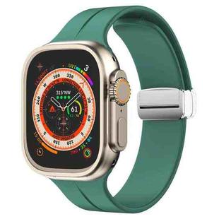 Magnetic Fold Clasp Silicone Watch Band For Apple Watch Ultra 49mm / Series 8&7 45mm / SE 2&6&SE&5&4 44mm / 3&2&1 42mm(Pine Green)