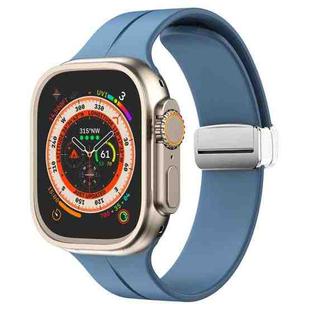 Magnetic Fold Clasp Silicone Watch Band For Apple Watch Ultra 49mm / Series 8&7 45mm / SE 2&6&SE&5&4 44mm / 3&2&1 42mm(Star Blue)