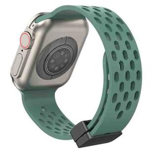 Magnetic Clasp Silicone Watch Band For Apple Watch Ultra 49mm&Watch Ultra 2 49mm / Series 9&8&7 45mm / SE 3&SE 2&6&SE&5&4 44mm / 3&2&1 42mm(Pine Green)